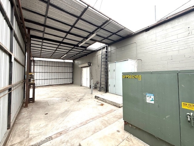 8470 S Central Ave, Los Angeles, CA for sale - Building Photo - Image 3 of 11