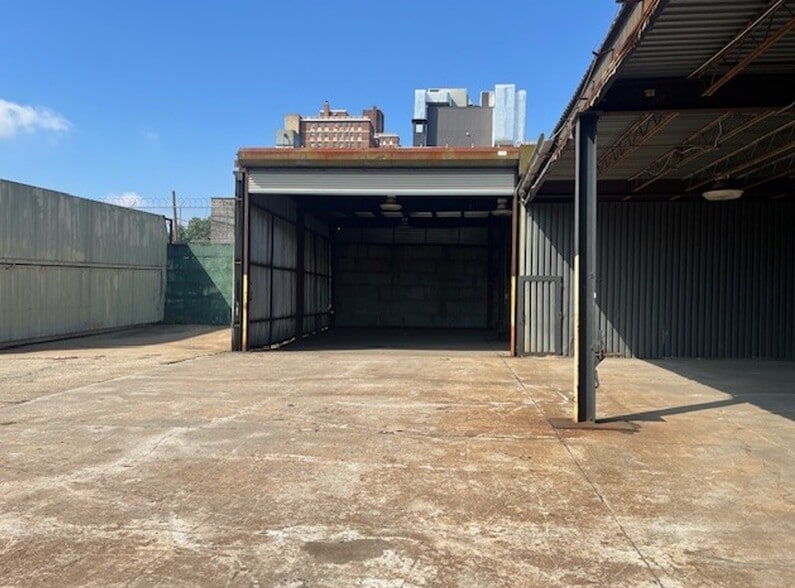 134 Junius St, Brooklyn, NY for lease - Building Photo - Image 3 of 8