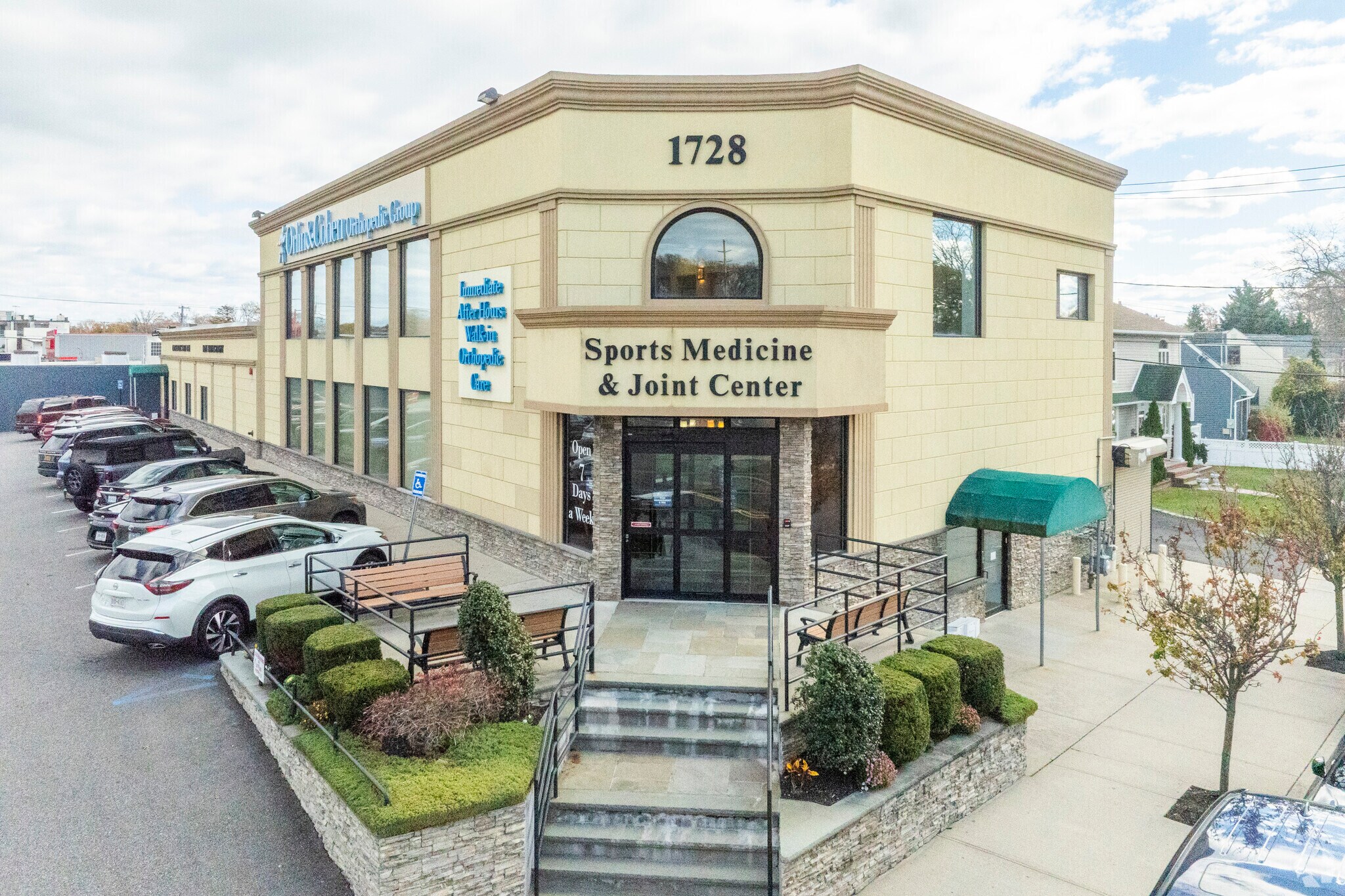 1728-1732 Sunrise Hwy, Merrick, NY for sale Primary Photo- Image 1 of 1