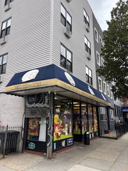 152 Norman Ave, Brooklyn, NY for lease - Interior Photo - Image 2 of 2