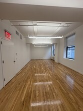 6 E 39th St, New York, NY for lease Interior Photo- Image 1 of 2