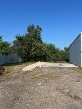 7911 Yale, Houston, TX for lease Building Photo- Image 2 of 7