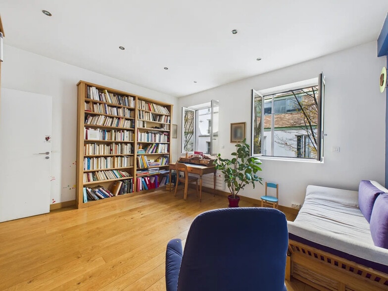 Office in Paris for sale - Interior Photo - Image 3 of 5