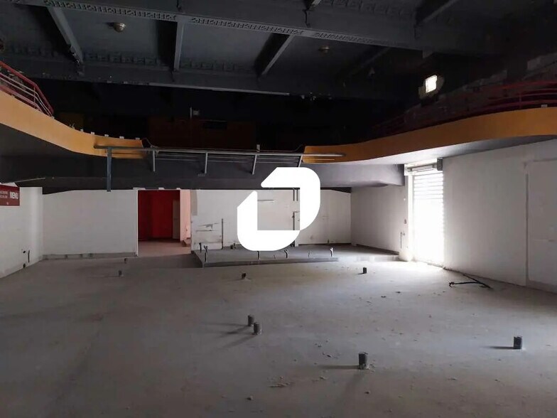 Retail in Montpellier for sale - Interior Photo - Image 1 of 14