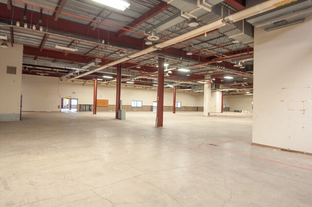 1175 Nimitz Ave, Vallejo, CA for lease Interior Photo- Image 1 of 8