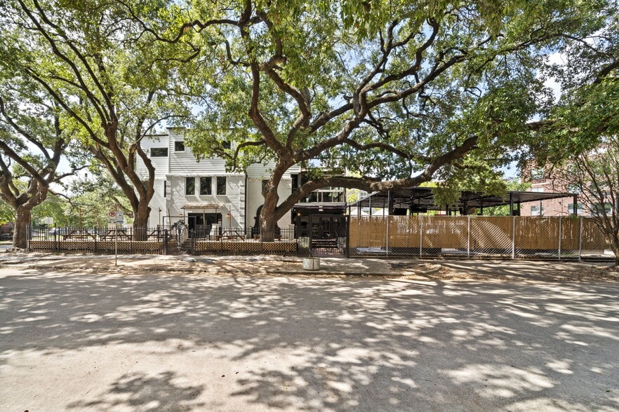 1916 Baldwin St, Houston, TX for sale - Building Photo - Image 3 of 44