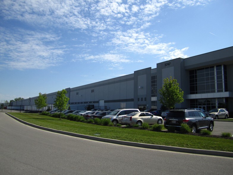 3747 Plainfield Rd, Plainfield, IN for sale - Building Photo - Image 1 of 1