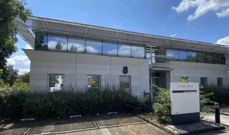 8 Rue Pascal, Bron for lease - Building Photo - Image 3 of 17