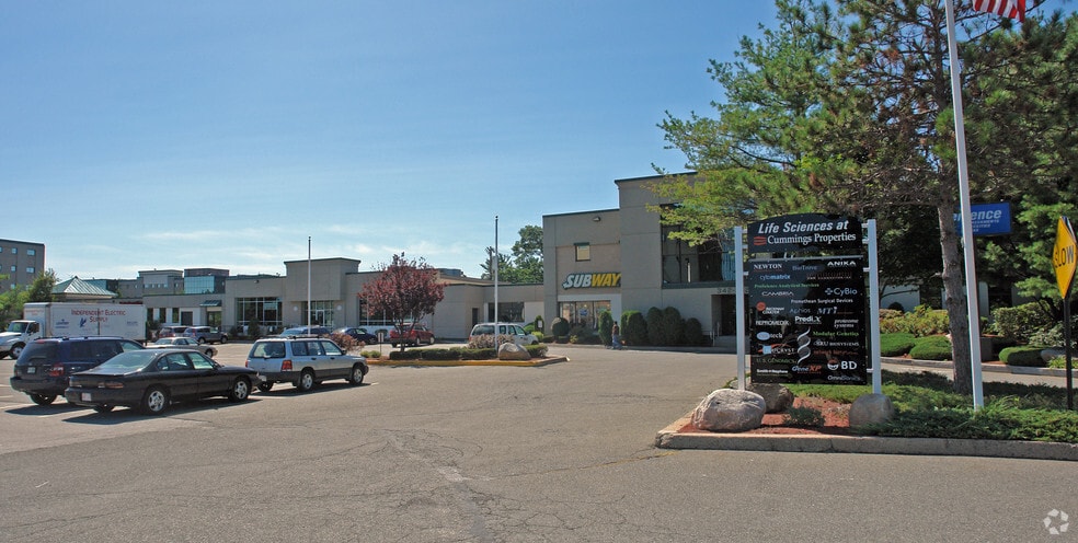 300-395 W Cummings Park, Woburn, MA for lease - Building Photo - Image 2 of 12