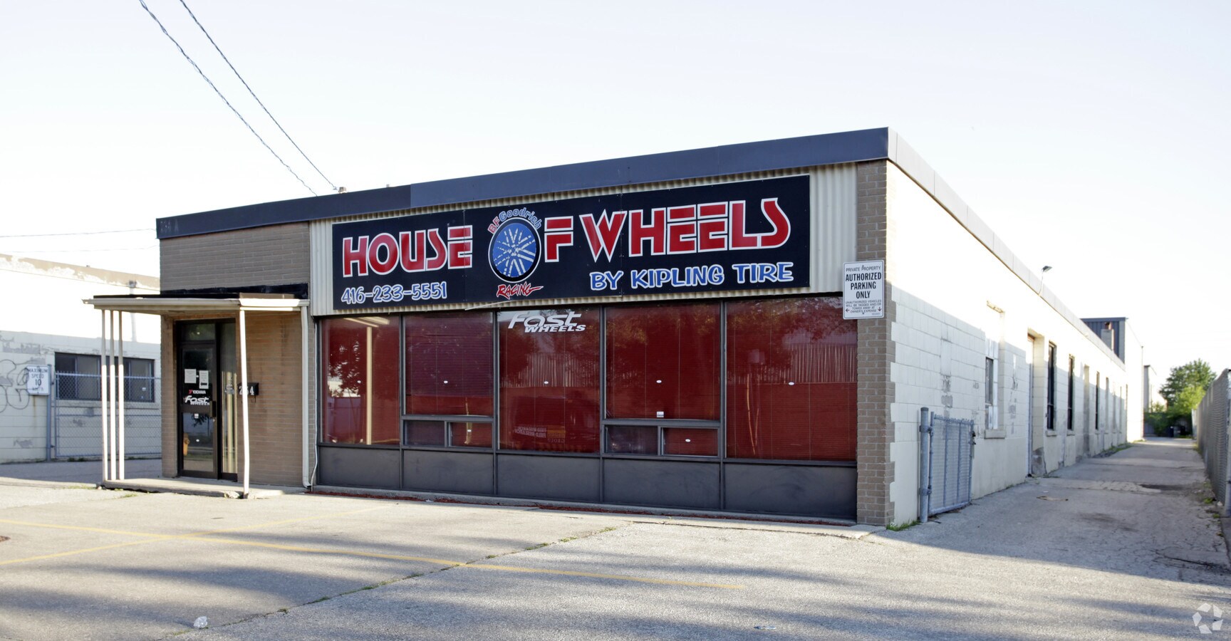 234 Norseman St, Toronto, ON M8Z 2R4