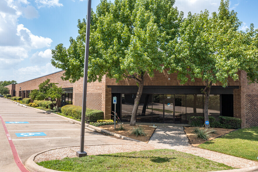 3100 Premier Dr, Irving, TX for lease - Building Photo - Image 1 of 11