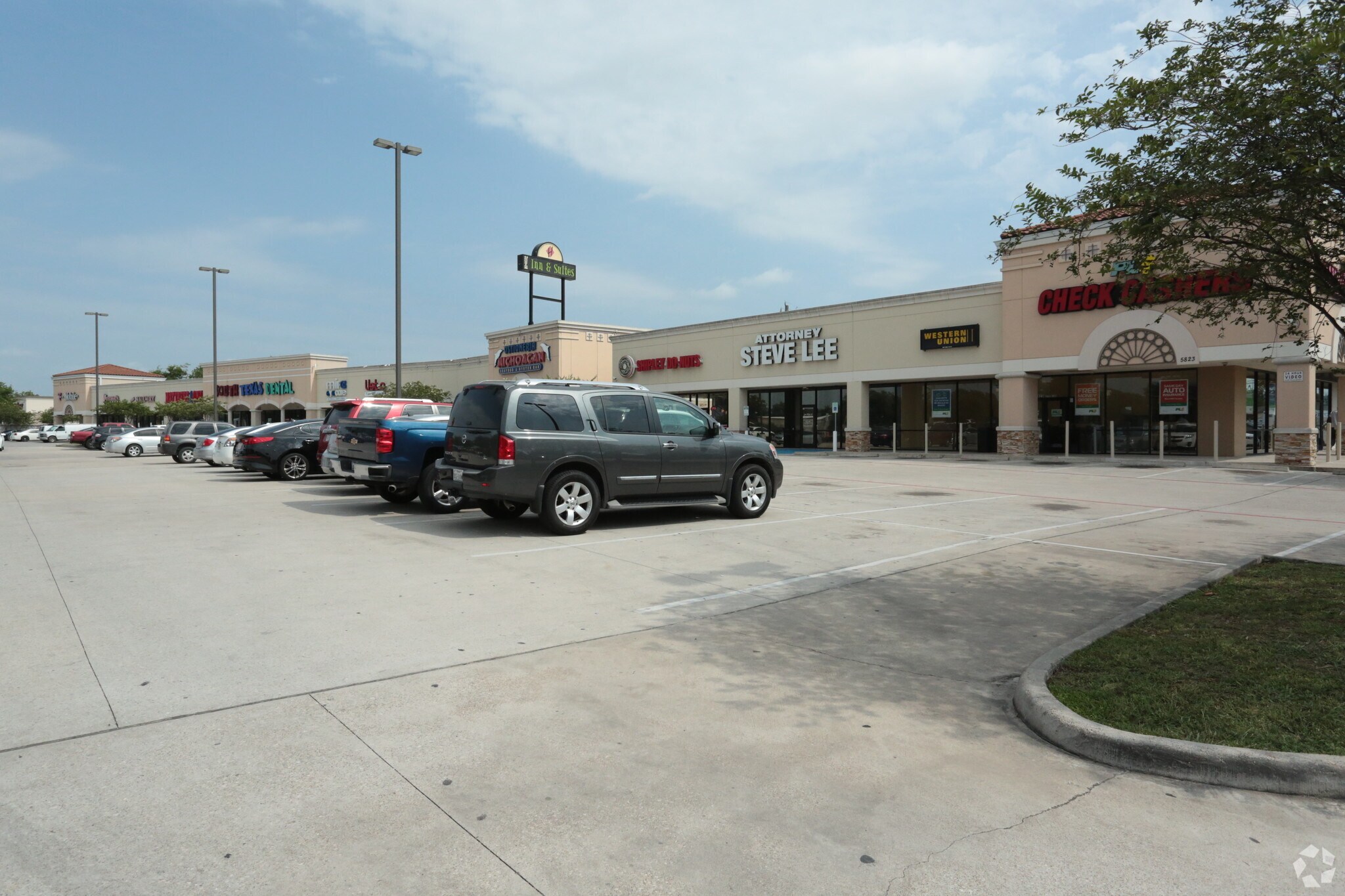 5819 Gulf Fwy, Houston, TX for lease Building Photo- Image 1 of 9