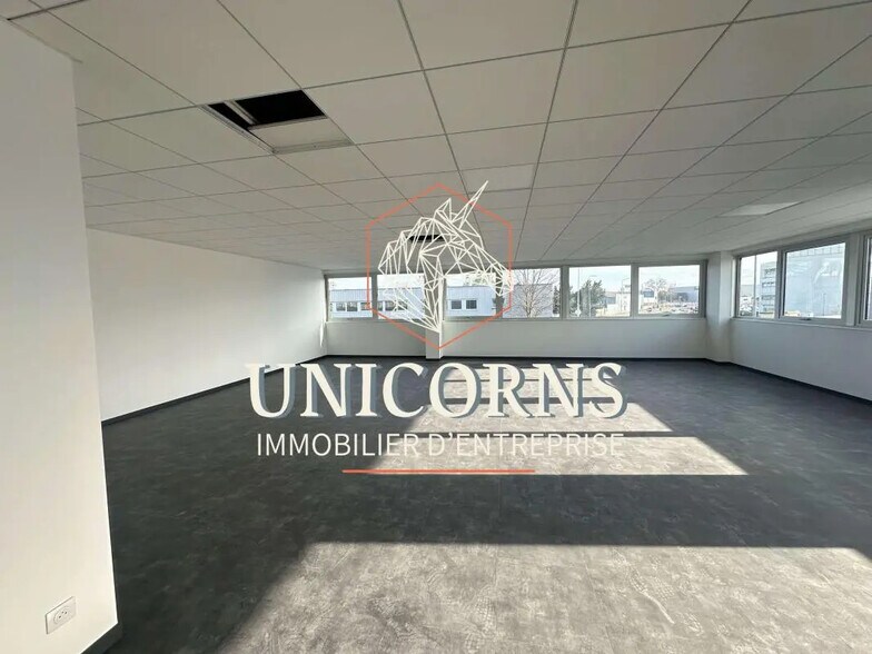 Office in Blagnac for lease - Interior Photo - Image 2 of 5
