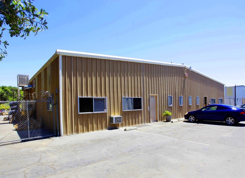 2204 Rice Ave, West Sacramento, CA for lease - Building Photo - Image 1 of 2