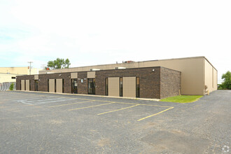 9115-9123 General Ct, Plymouth, MI for lease Building Photo- Image 2 of 7