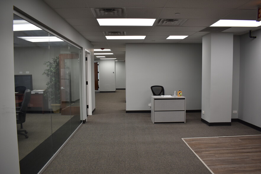 105 W Madison St, Chicago, IL for lease - Interior Photo - Image 2 of 54