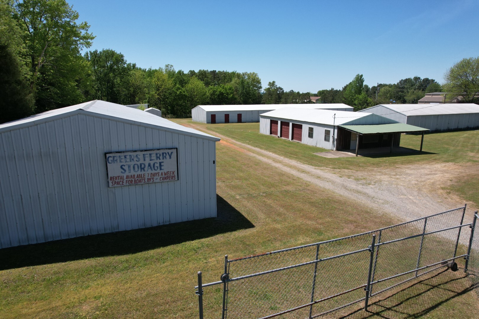 Specialty in Greers Ferry, AR for sale Building Photo- Image 1 of 1