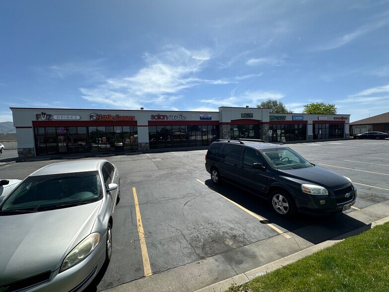4860-4876 S 1900 W, Roy, UT for lease - Building Photo - Image 2 of 5