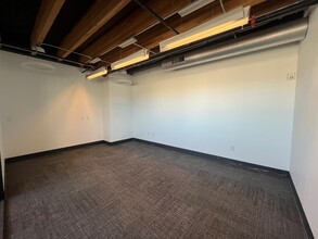 109 S Canopy St, Lincoln, NE for lease Interior Photo- Image 1 of 4