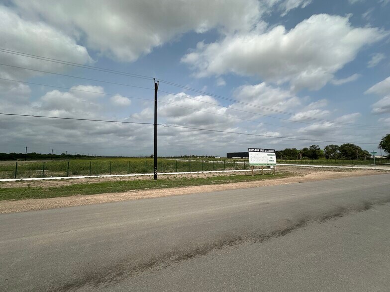 4900 Old 10th Street, McAllen, TX for sale - Construction Photo - Image 2 of 3