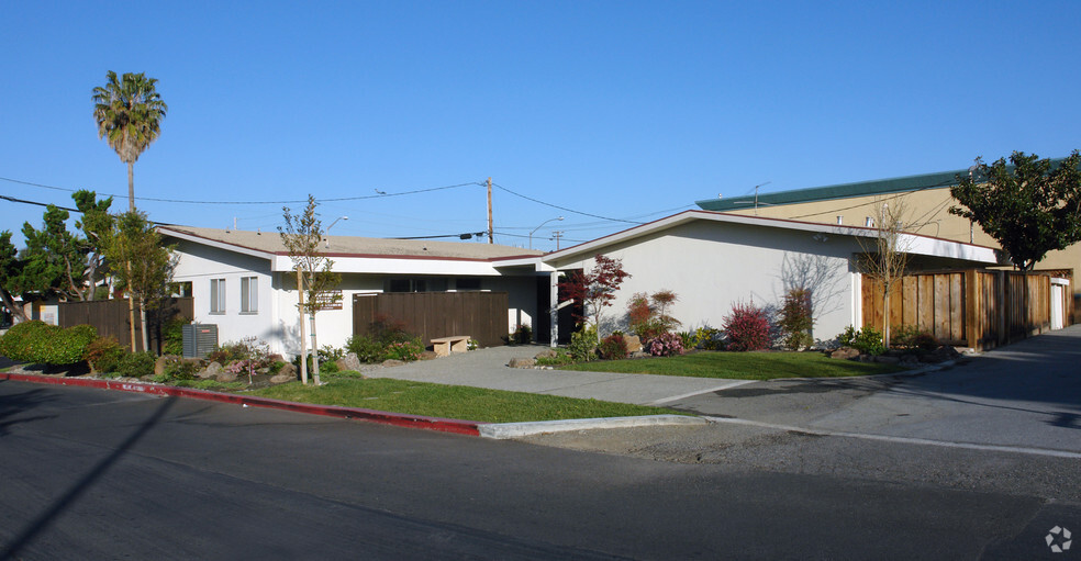 785 Kiely Blvd, Santa Clara, CA for lease - Primary Photo - Image 1 of 11