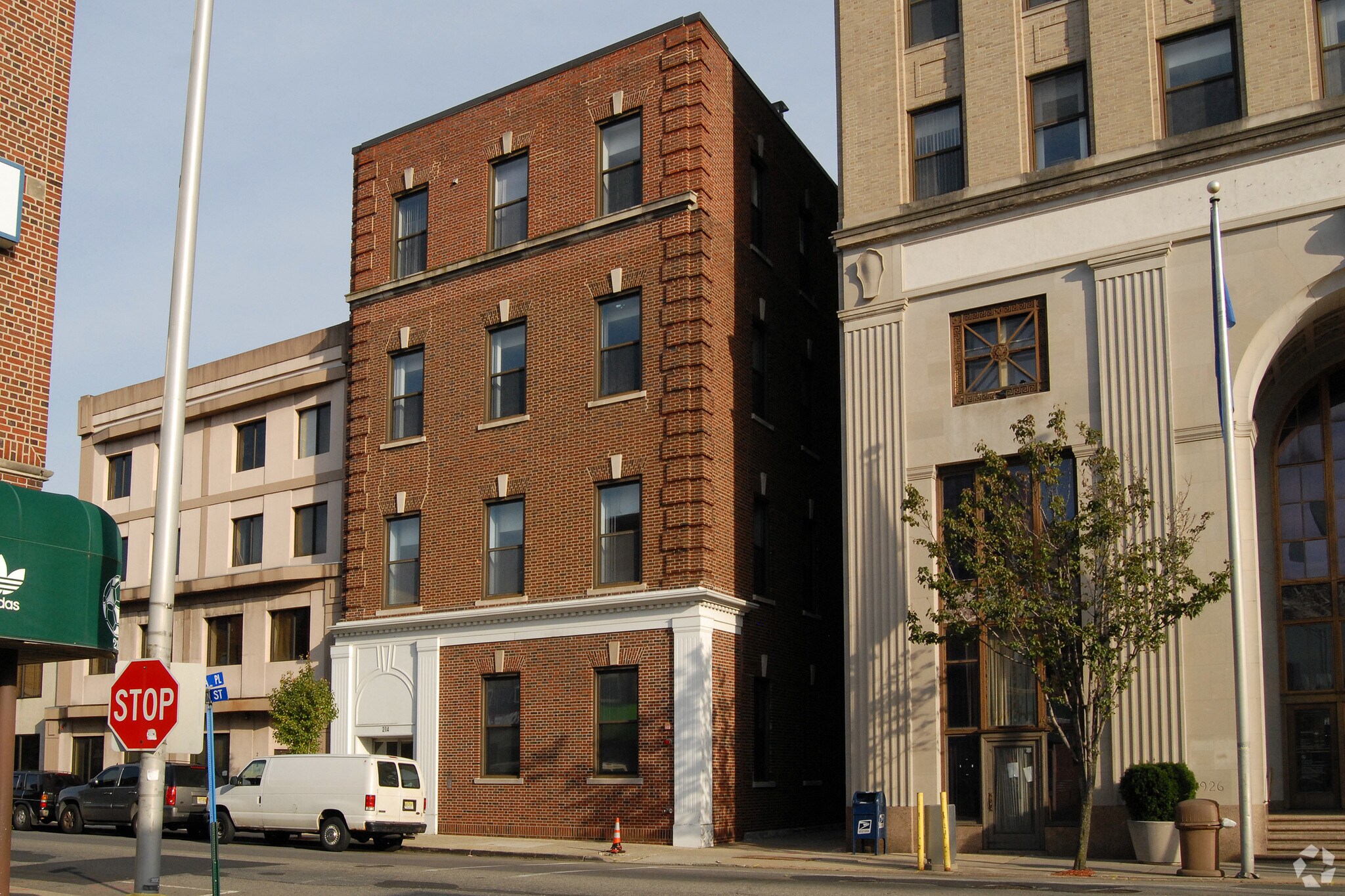 214 Main St, Hackensack, NJ for sale Primary Photo- Image 1 of 1