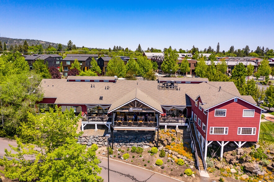 803 SW Industrial Way, Bend, OR for lease - Building Photo - Image 2 of 2