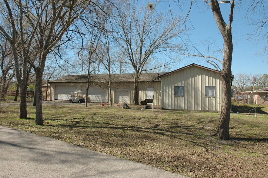 4419 Ludwig Ln, Stafford, TX for sale - Primary Photo - Image 1 of 1