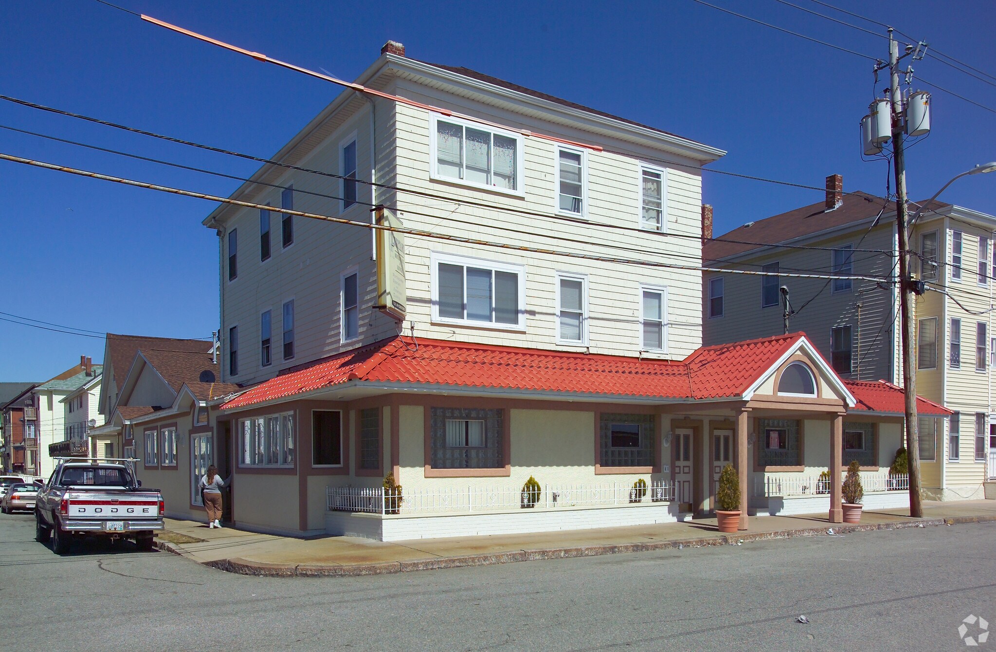 820 King Philip St, Fall River, MA for sale Primary Photo- Image 1 of 1