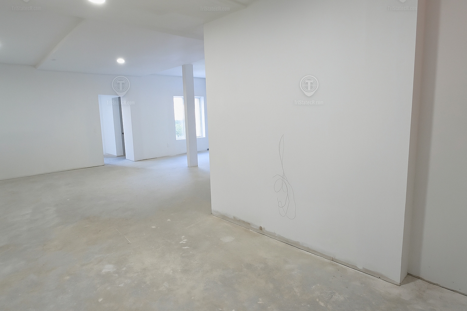 1541 New York Ave, Brooklyn, NY for lease Interior Photo- Image 1 of 7