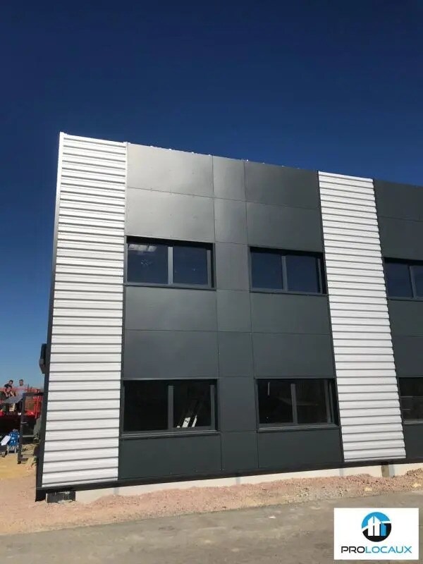 Office in Compiègne for lease Building Photo- Image 1 of 6