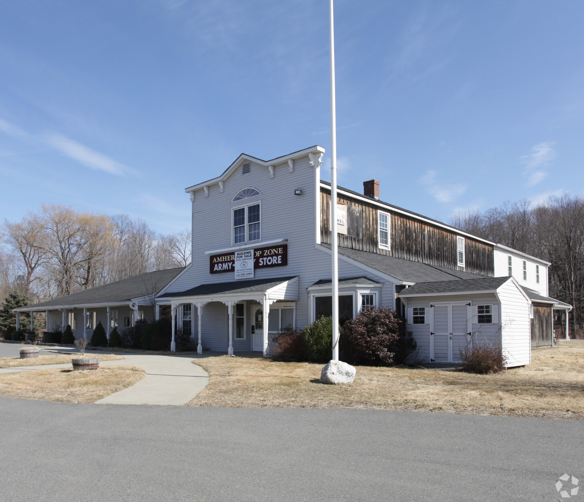 227 Russell St, Hadley, MA for sale Primary Photo- Image 1 of 4