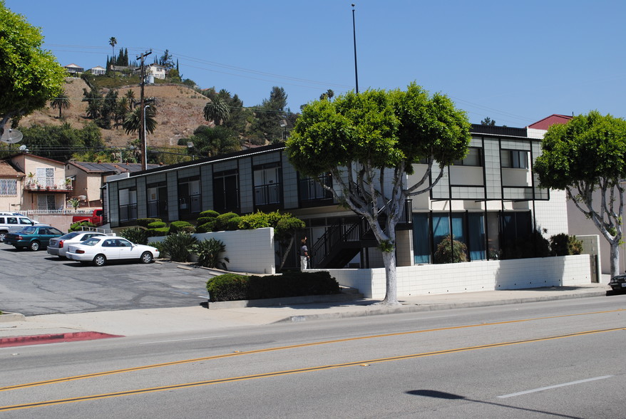 823 S Atlantic Blvd, Monterey Park, CA for lease - Building Photo - Image 2 of 5