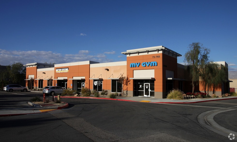 73760 Dinah Shore Dr, Palm Desert, CA for lease - Primary Photo - Image 1 of 10