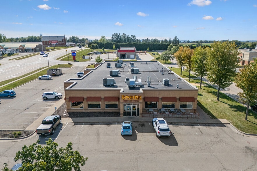 4840 Asbury Rd, Dubuque, IA for lease - Building Photo - Image 2 of 4