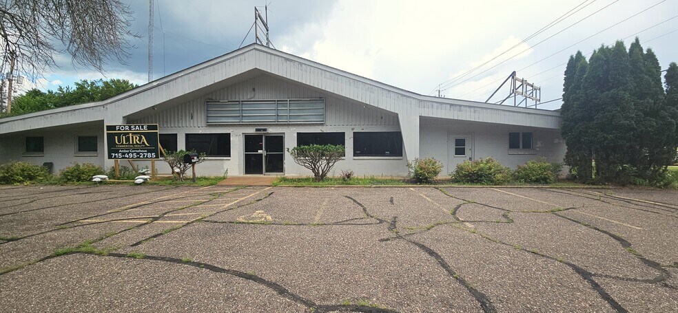 721 Jefferson Ave, Chippewa Falls, WI for sale - Building Photo - Image 1 of 1