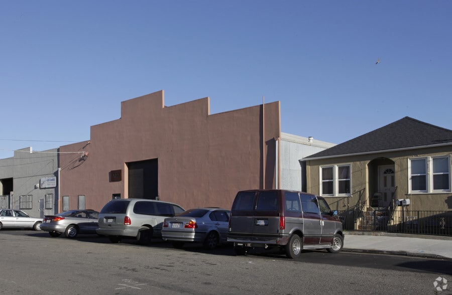 1320 Egbert Ave, San Francisco, CA 94124