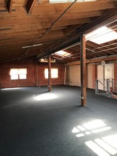 953 E 3rd St, Los Angeles, CA for lease Interior Photo- Image 2 of 5