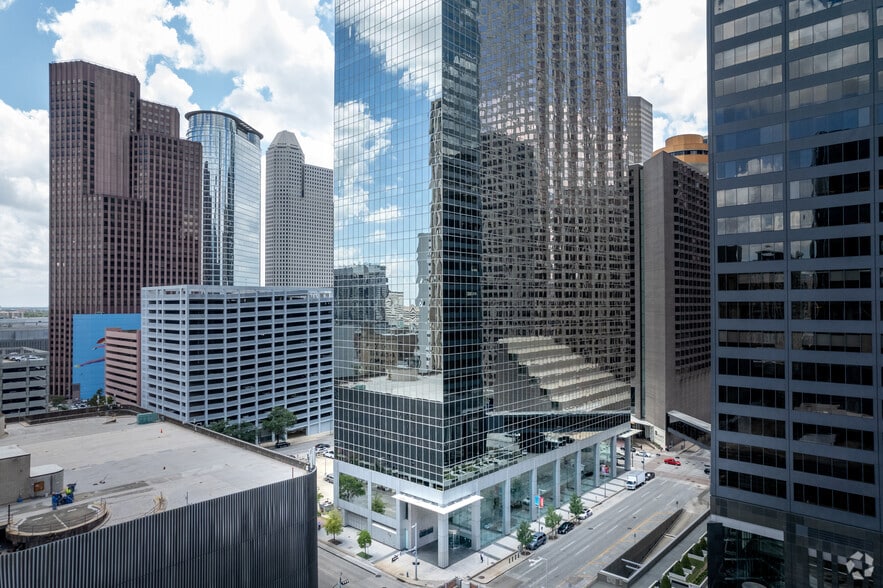 1201 Louisiana St, Houston, TX for lease - Building Photo - Image 1 of 4