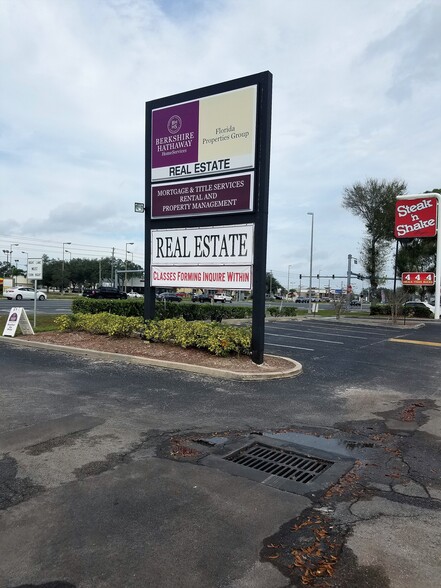 9042-9108 US Highway 19, Port Richey, FL for lease - Building Photo - Image 3 of 3