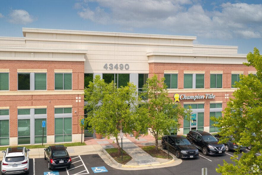 43490 Yukon Dr, Ashburn, VA for lease - Building Photo - Image 3 of 3