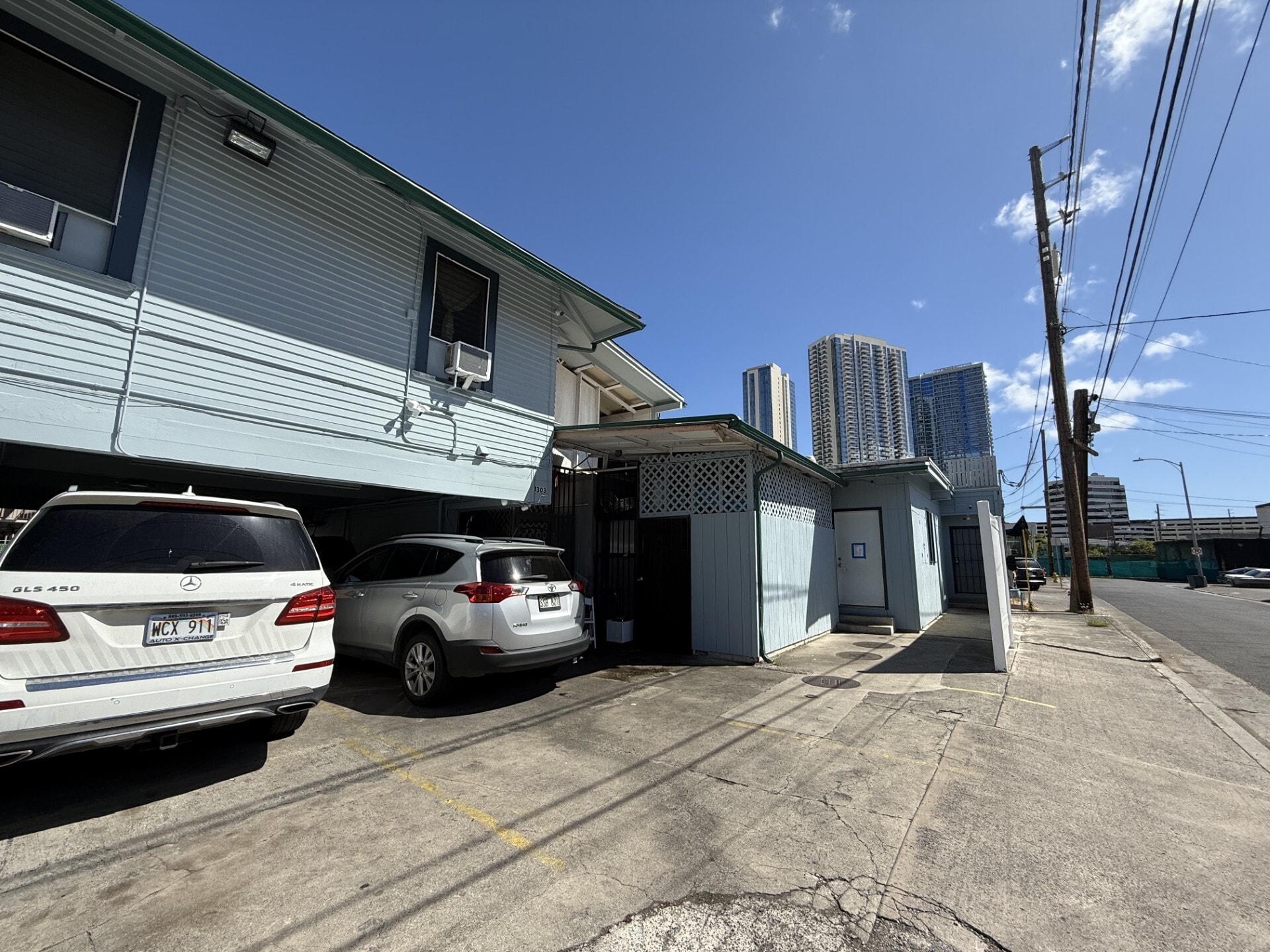 1303 Rycroft St, Honolulu, HI for sale Building Photo- Image 1 of 2