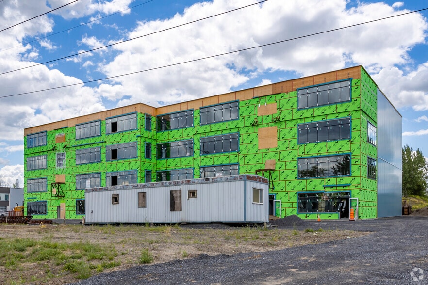 920 Av Simard, Chambly, QC for lease - Building Photo - Image 2 of 4