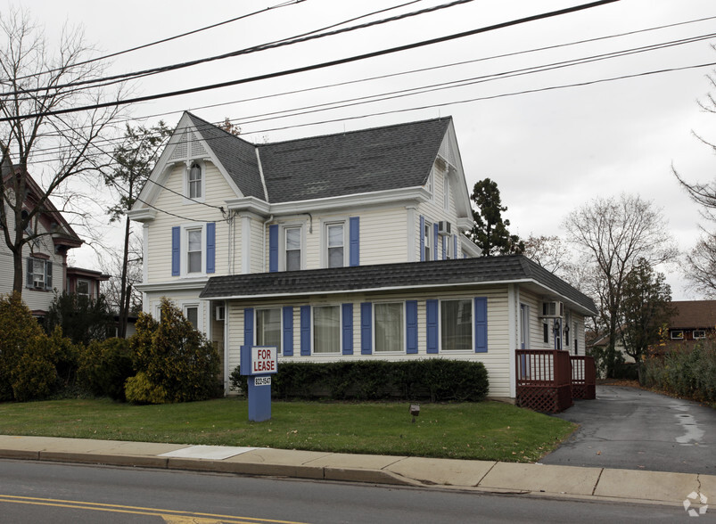 21 N Main St, Chalfont, PA for sale - Primary Photo - Image 1 of 1