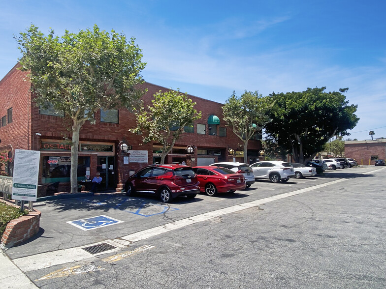 1 W California Blvd, Pasadena, CA for lease - Building Photo - Image 3 of 9