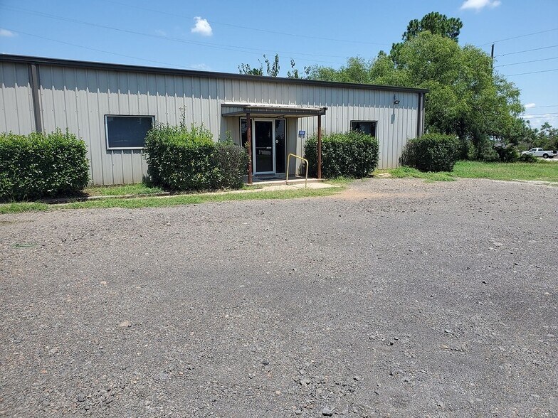 3323 Texas 36 N, Sealy, TX for sale - Primary Photo - Image 1 of 1