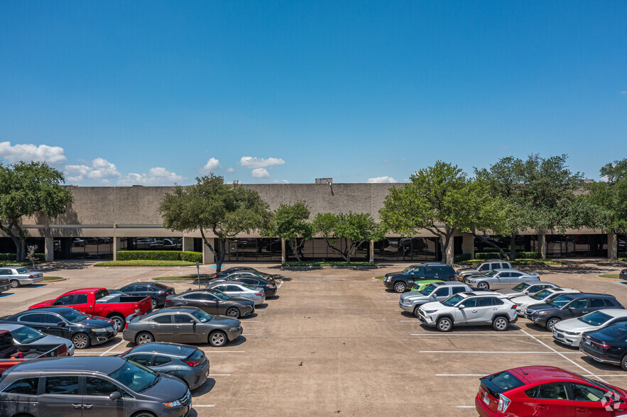 2025 Royal Ln, Dallas, TX for lease - Building Photo - Image 3 of 6