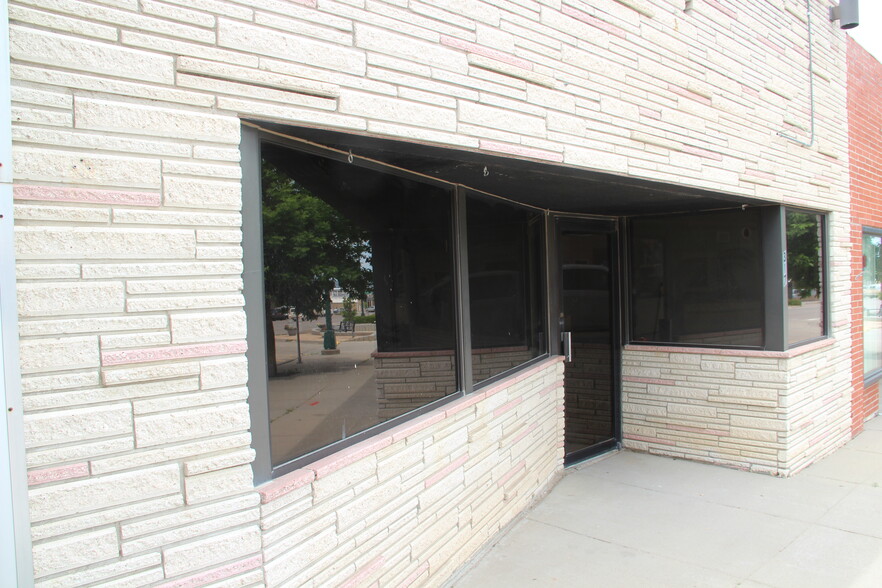 317 S Main St, Winner, SD for sale - Building Photo - Image 3 of 11