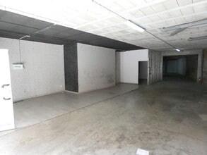Retail in Igualada, Barcelona for lease Interior Photo- Image 2 of 9