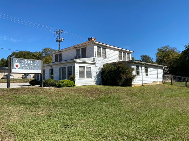 221 N Glenwood Blvd, Tyler, TX for sale - Primary Photo - Image 1 of 1